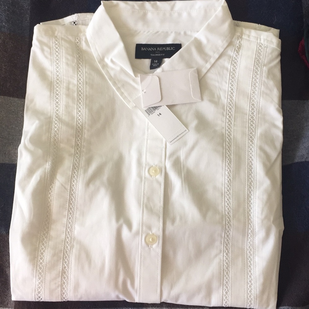 Tailored fit white tuxedo shirt